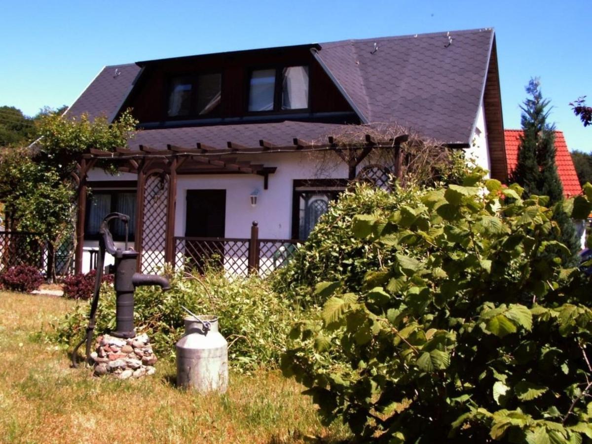 Ferienhaus Kress Links Sellin  Luaran gambar
