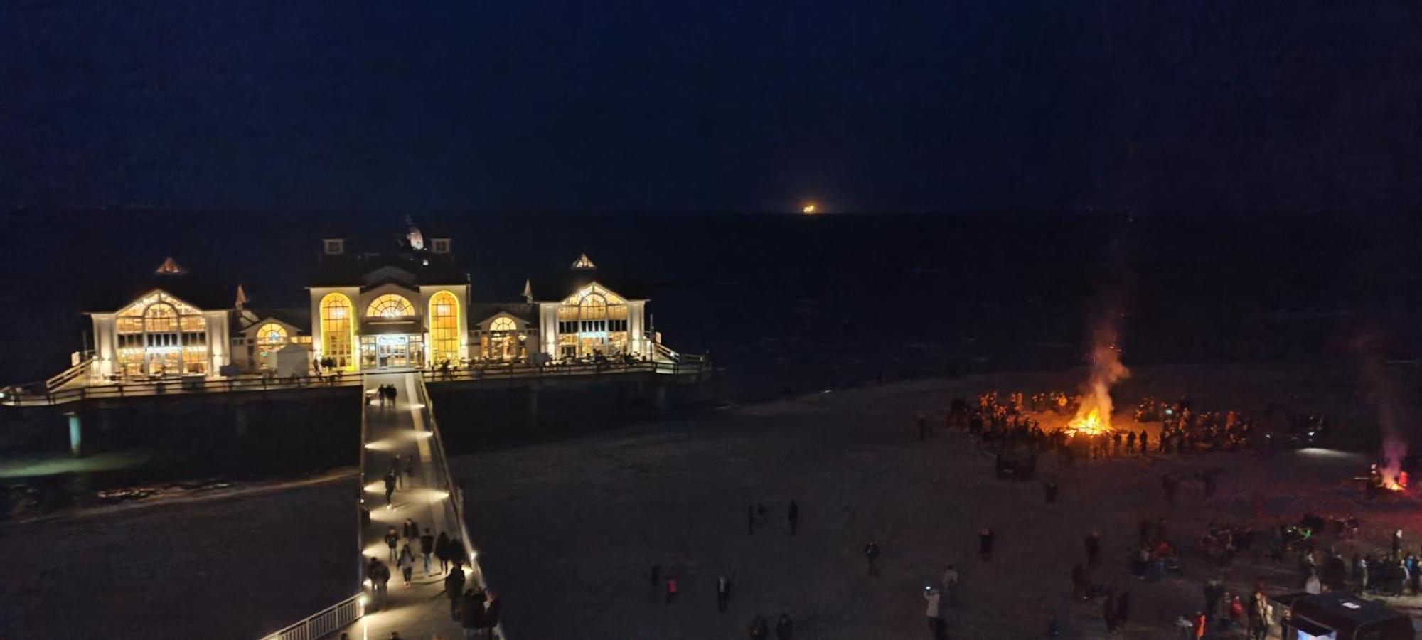 Ferienhaus Kress Links Sellin  Luaran gambar